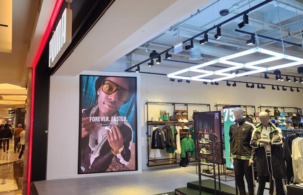 Projecting Sign Puma Puma Projesi | DesignSign